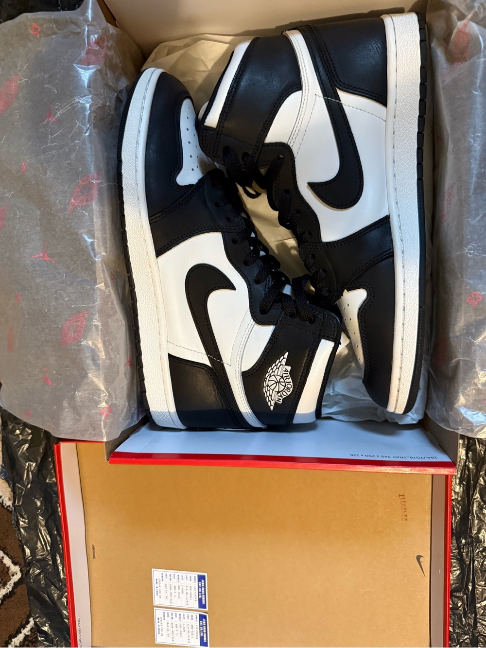 Jordan Men’s High Top Sneakers Black/White size 11